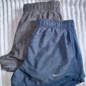 Nike Womens Tempo Shorts Size Small Set of 2